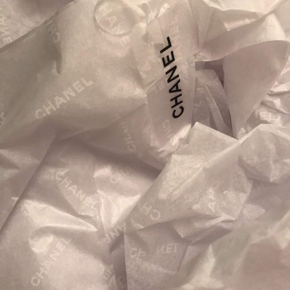 Chanel rounded box - Picture 4 of 7